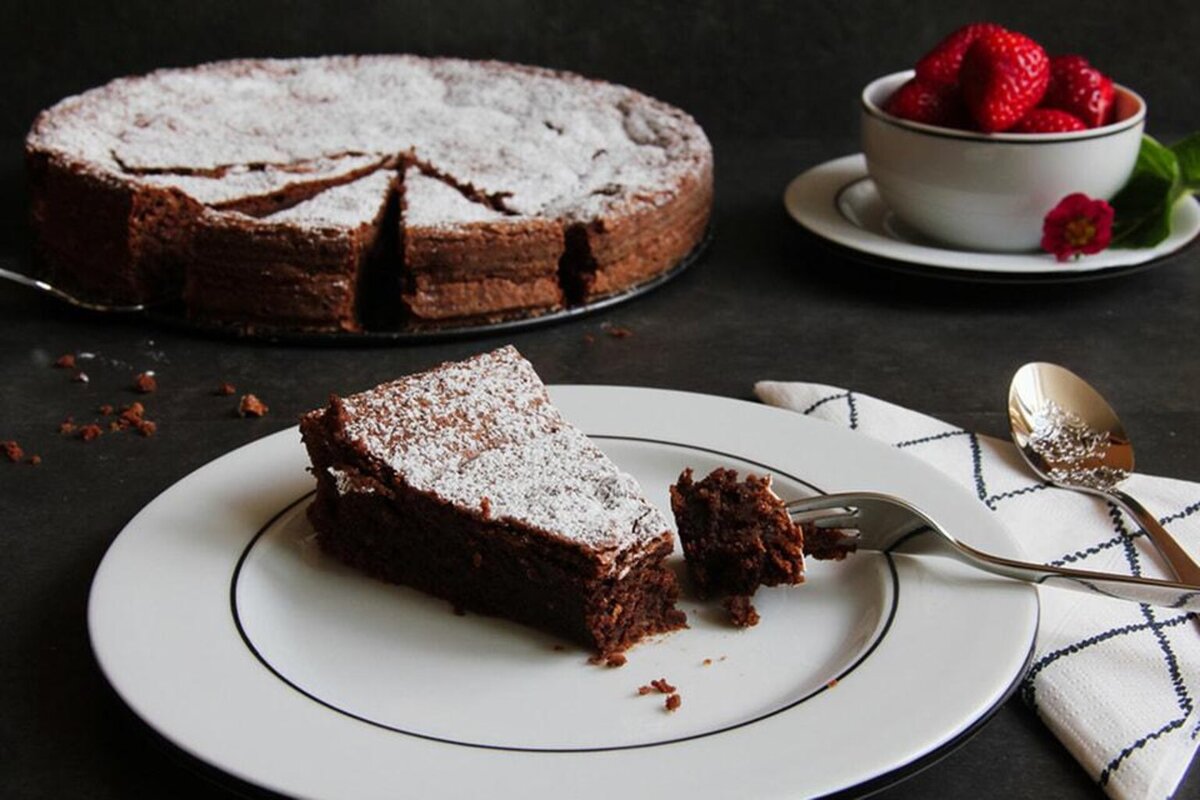    Шоколадно-миндальный торт