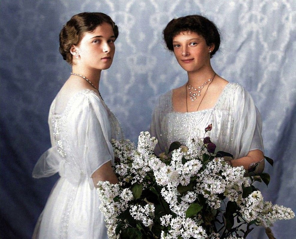Великие княжны Ольга и Татьяна 