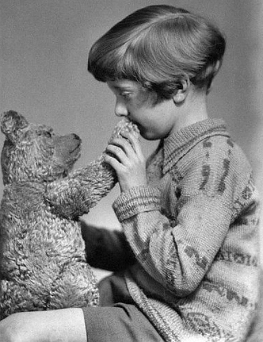 Настоящий Кристофер Робин и Винни Пух. Калифорния, 1927 год. 