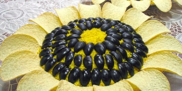 Праздничный салат с курицей и грибами: рецепт и секреты приготовления