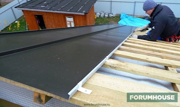 Монтаж фальцевой кровли: обустройство кровельного пирога и установка ...