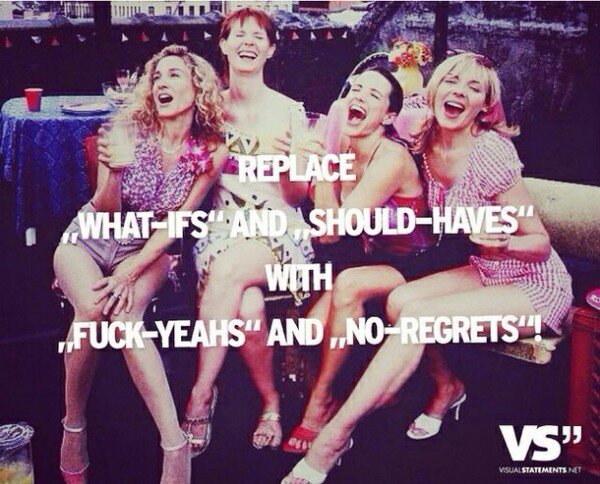 Много лет я обходила стороной сериалы, но осенняя хандра взяла верх. И... я пересмотрела игры просторов, настоящего детектива и вот сейчас - секс в большом городе. Этот сериал я когда-то вообще зареклась смотреть, но увы, он поглотил и меня. Сложно представить, что этот сериал смотрят последние 18 лет во всем мире.
Что мы имеем сейчас, спустя 10 лет его в России?
