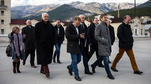 Немецкие парламентарии в Крыму. Фото: news2world.net