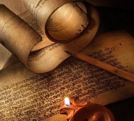 Книга - изобретение как раз средних веков. В древнем мире в ходу были пергаментные свитки