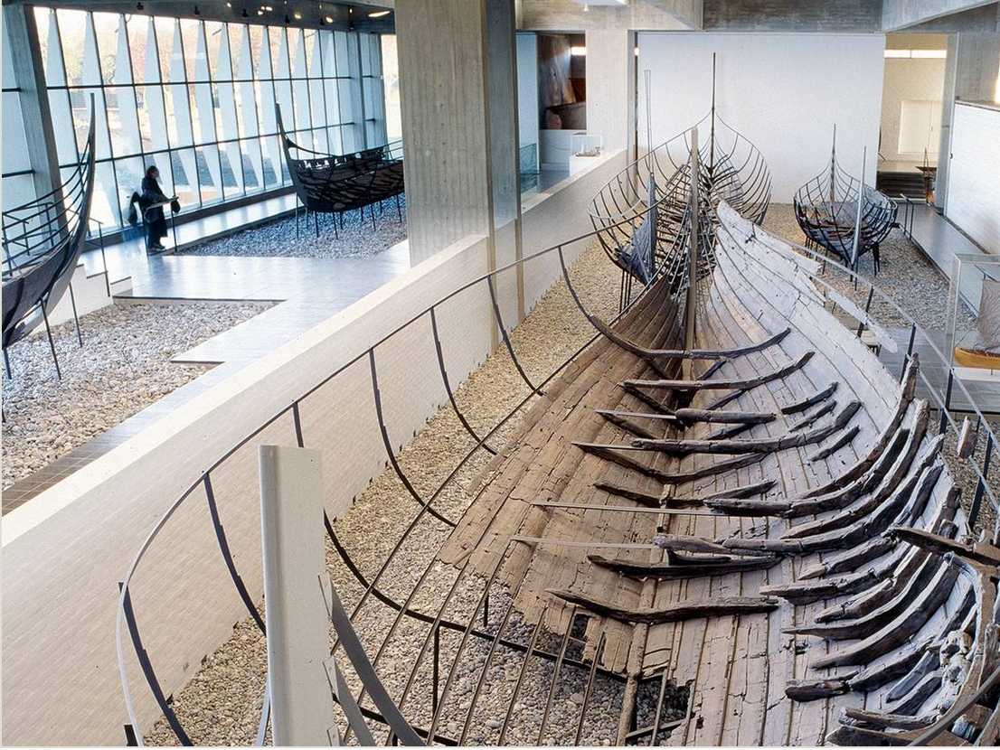 Museum ships. Музей кораблей викингов Viking ship Museum. Музей кораблей викингов в Роскилле. Музей кораблей викингов Осло. Музей кораблей викингов в Роскилле в Дании.