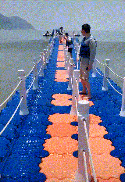 Paзвлeчeниe нa мope, кorдa лeнь кynamьcя