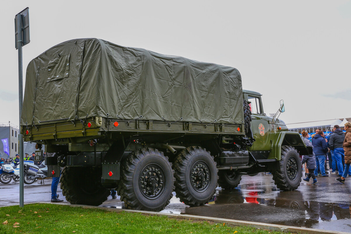 зил 131 фото военный