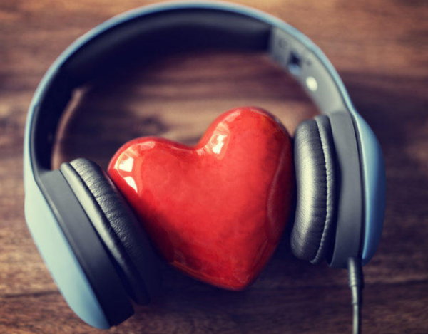 А вы когда нибудь задумывались о том, насколько же большую роль играет в нашей жизни разная музыка, начиная от классики и заканчивая роком? 