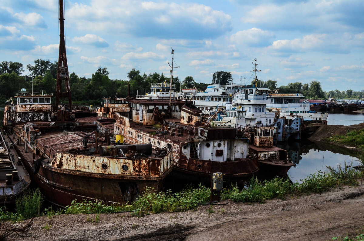 «Корабли без капитана»: исследуем уфимское кладбище речного флота