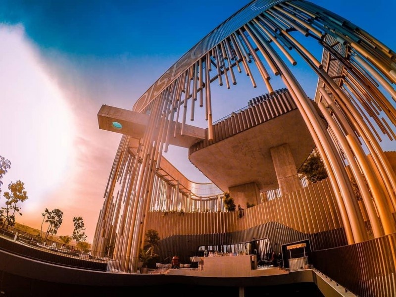 The Odysseus Casino and Leisure Centre. Фото by Rubén Cañizares https://www.instagram.com/p/B9KD166h78r/