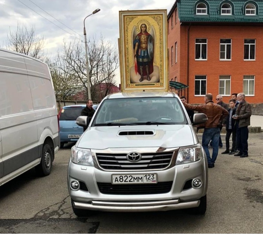 Автомобильный Крестный ход