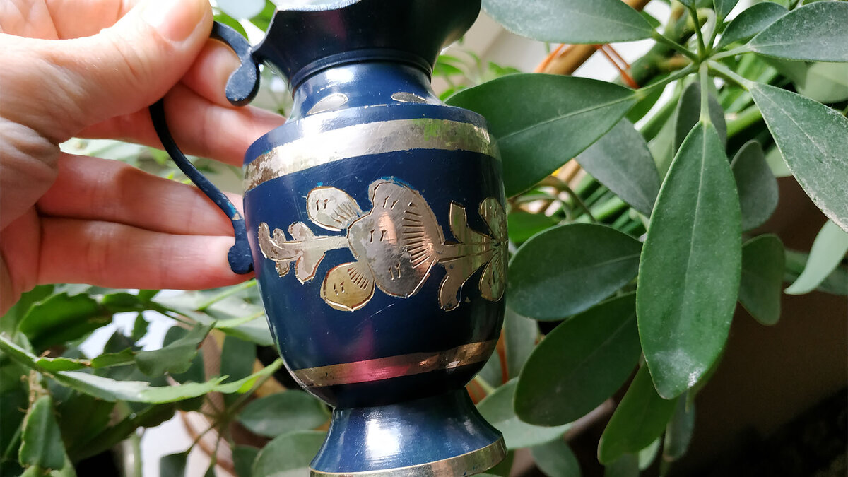 Кувшинчик из Индии. Фото автора из личного архива