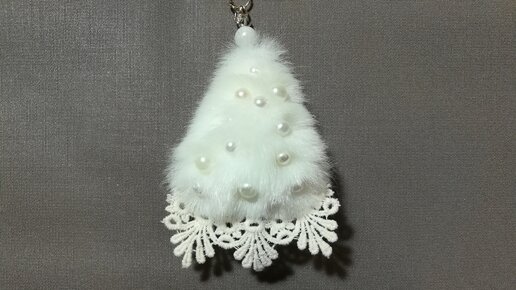 Новогодняя елочка из меха и коры березы | Diy christmas tree, White christmas tree, Christmas tree