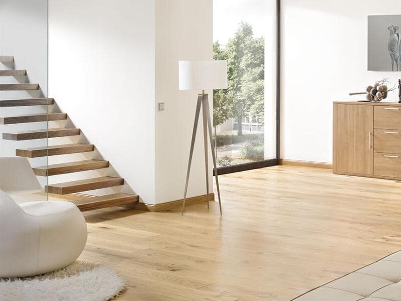 Чем покрасить деревянный пол?