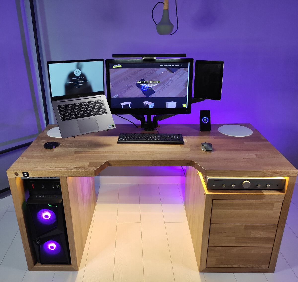 Умный стол с HI-FI акустикой, беспроводной зарядкой и Алисой   