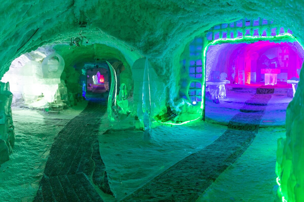 музей вечной мерзлоты в игарке. куда можно сходить в якутске. ледовый городок якутск. город якутск триумф. музей вечной мерзлоты в якутске мамонт.