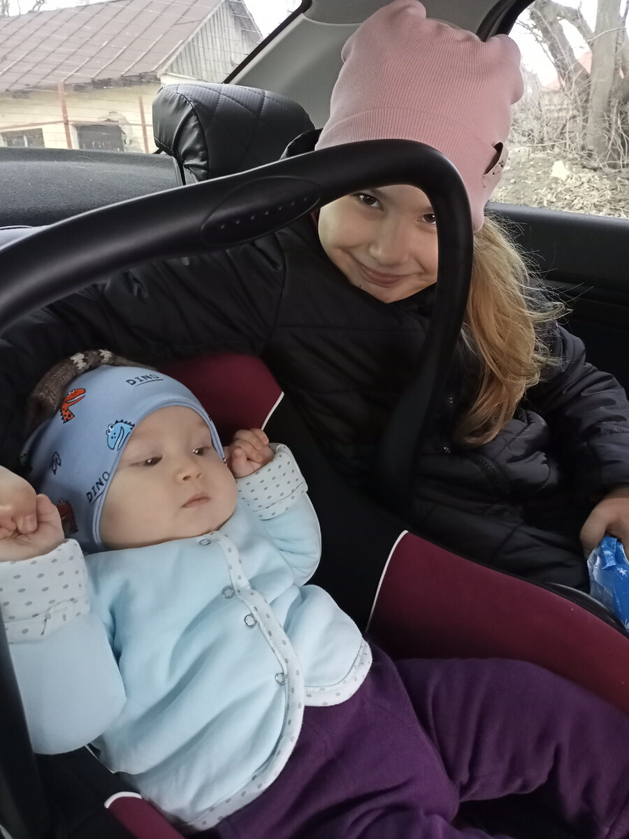 Повезли Софью на подготовку к школе