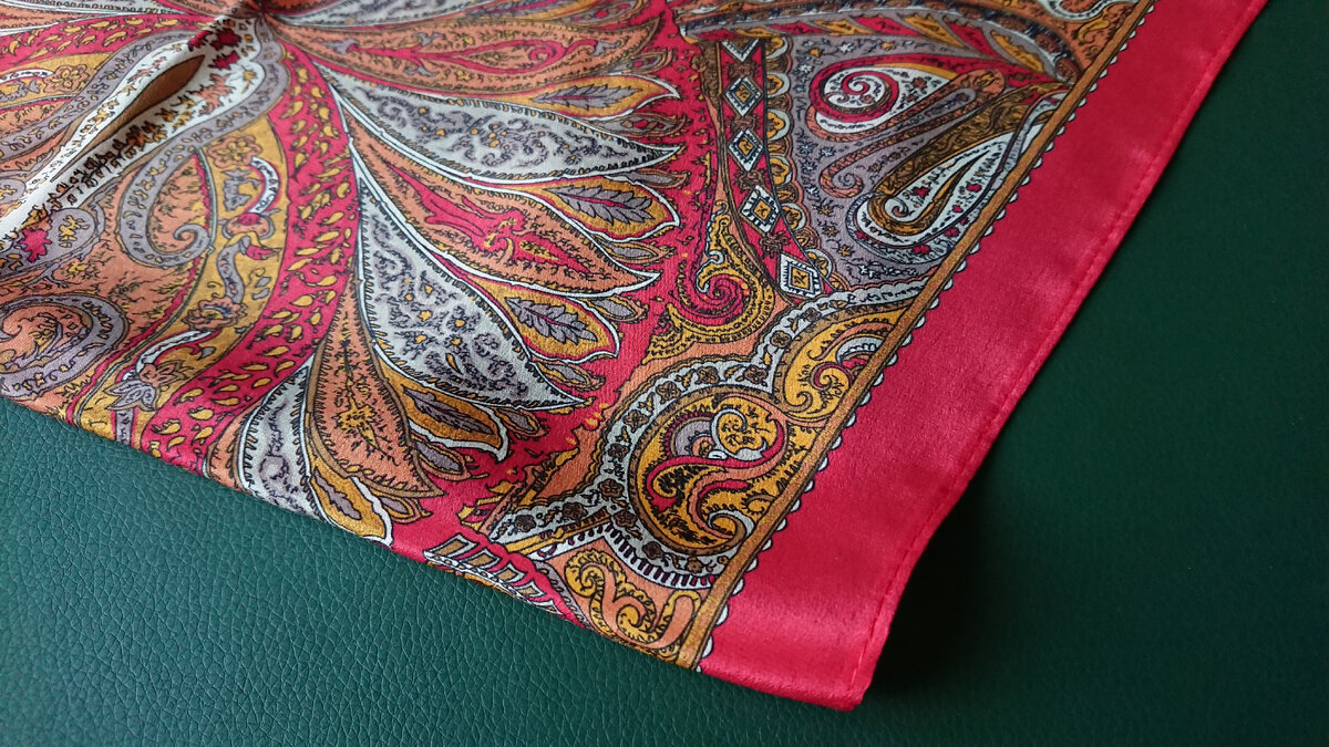 Павловопосадский шарф Турандот. Фото автора