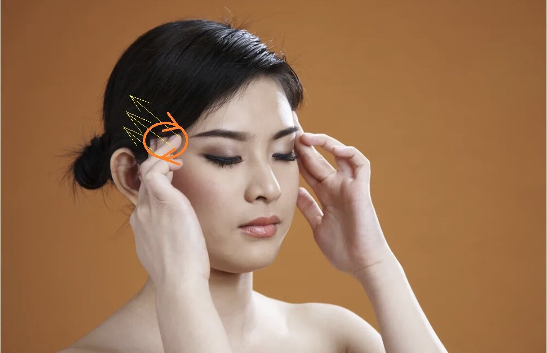 Массаж висков головы. Массаж шиацу (шиатсу). Массаж волосистой части головы схемы. Техника массажа волосистой части головы. Массаж висков головы.