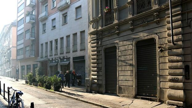 Днем бар "Таманго" - это неприметная здание без всякого познавательного знака