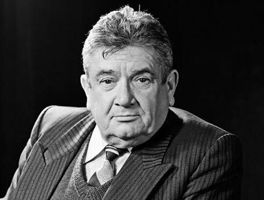 
Евгений Весник
