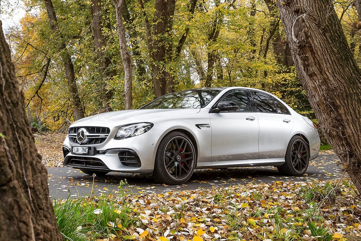 В Великобритании вдребезги разбили новый Mercedes-AMG E63 S | Engine start  | Дзен