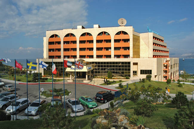 Это мой отель. Мне нравилось работать в Надежде.