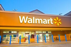 Американский  розничный гигант Walmart получил патент на разработку электрической  сети, которая будет работать на основе блокчейн, а электроэнергия будет  оплачиваться криптовалютой.