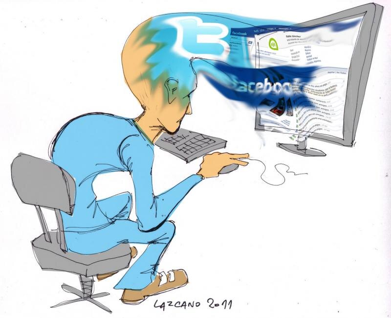 Я часто наблюдаю картину дома когда моя 15-летняя дочь сидит с подружкой в комнате и пялятся в телефон молча. Это общение?