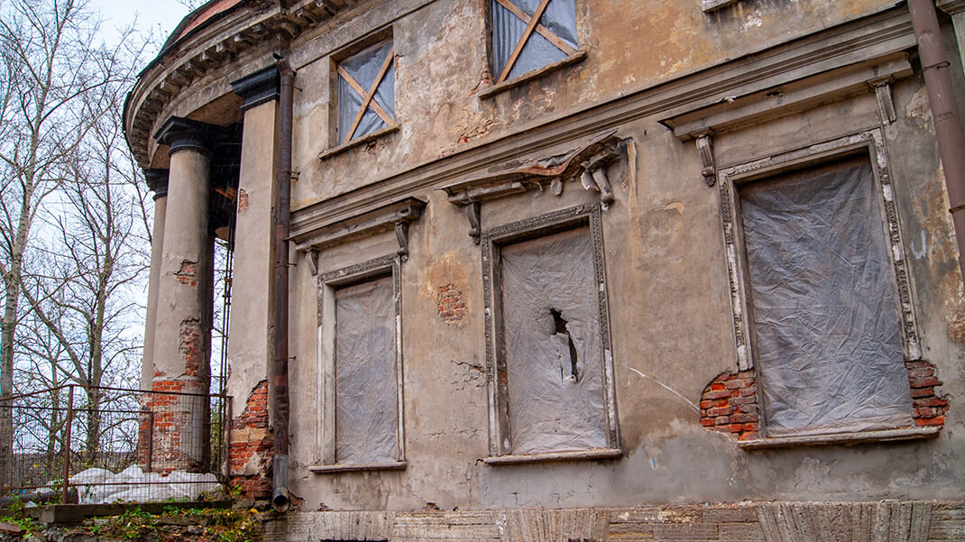 Главное здание усадьбы