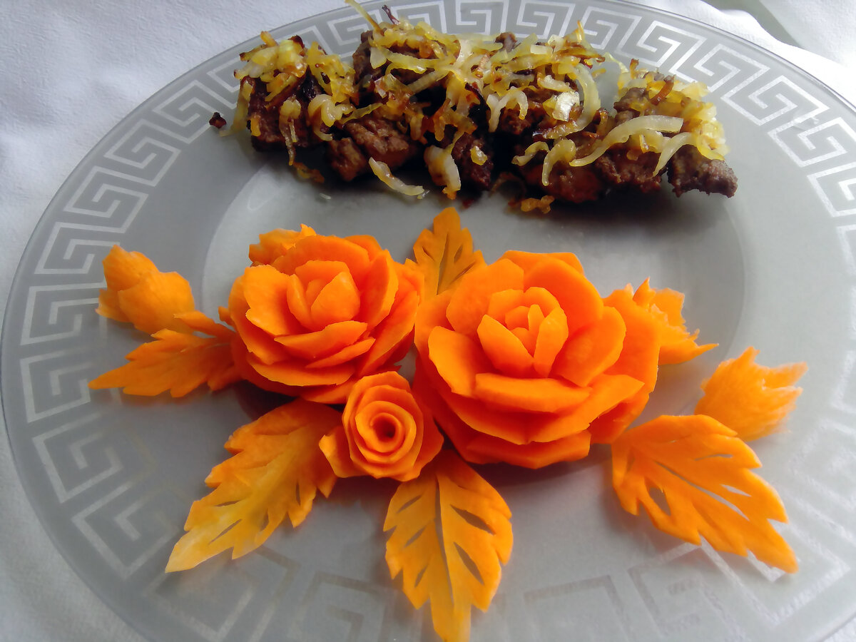 Отбивные из говяжьей печени с луком - рецепт с фото.