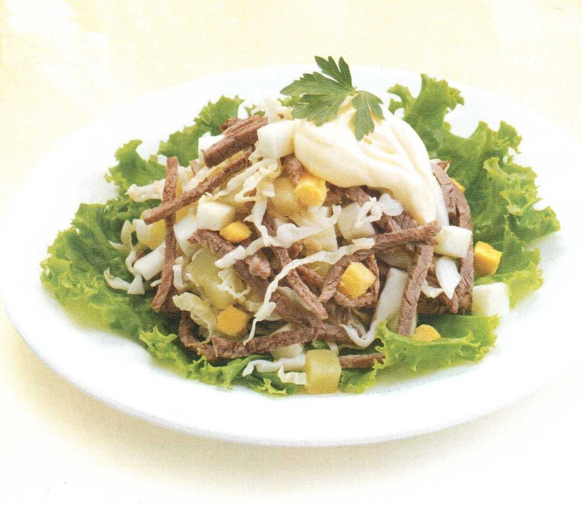 Салат мясной классический