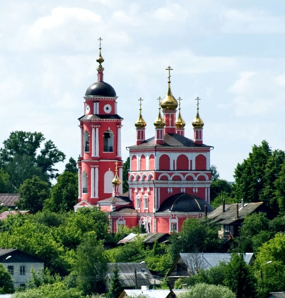 Боровский храм. Храм Бориса и Глеба в Боровске. Церкви Боровска Калужской области. Россия Калужская область город Боровск храм Бориса и Глеба. Крестовоздвиженская Церковь Боровск.