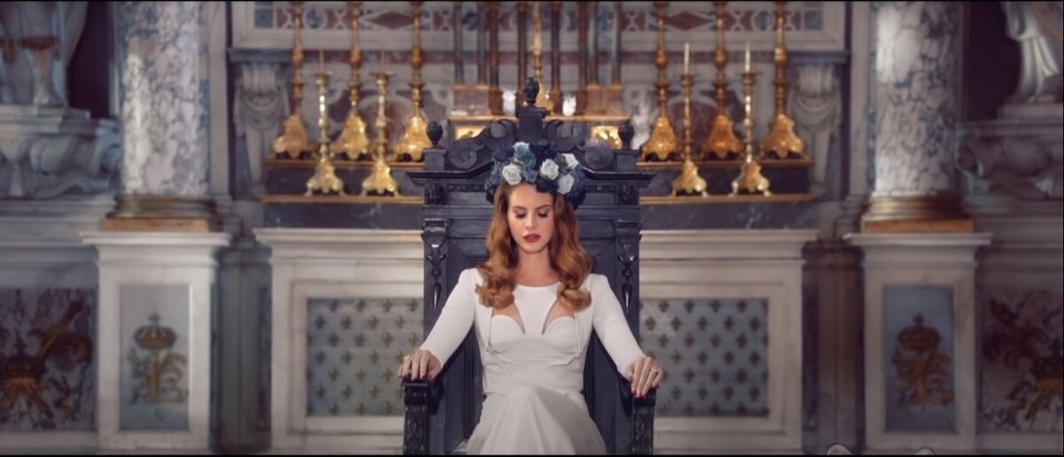 Lana del rey born to die album. Lana del rey born to die обложка. Born to die lana del rey speed. Lana del rey чб. Born to die lana del rey speed.