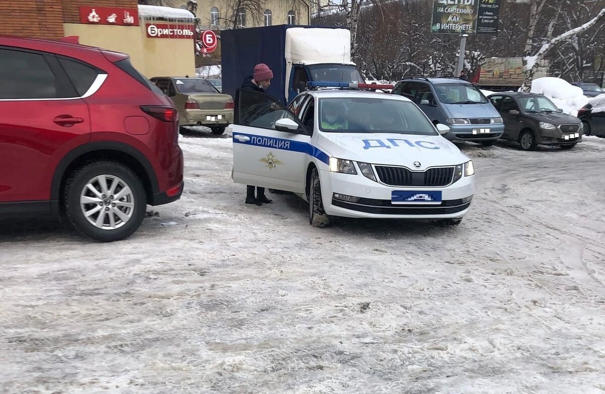 Верховный суд пояснил, будет ли штраф водителю за не включенный поворотник,  если это не заснято на видео. | Автоюрист. Всё о ДПС. | Дзен