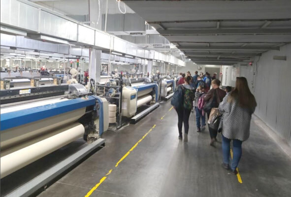    На предприятии «Камышинский текстиль» (фото: Служба корпоративных коммуникаций ПривЖД)