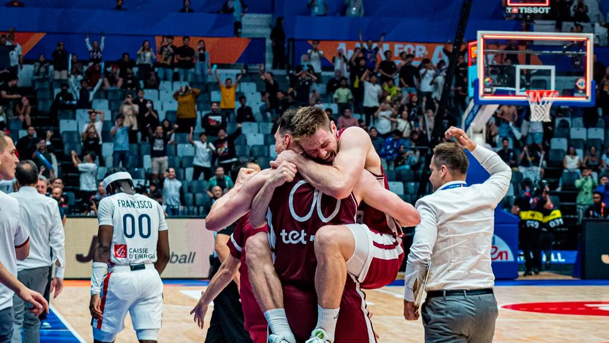 © Социальная сеть / LBS