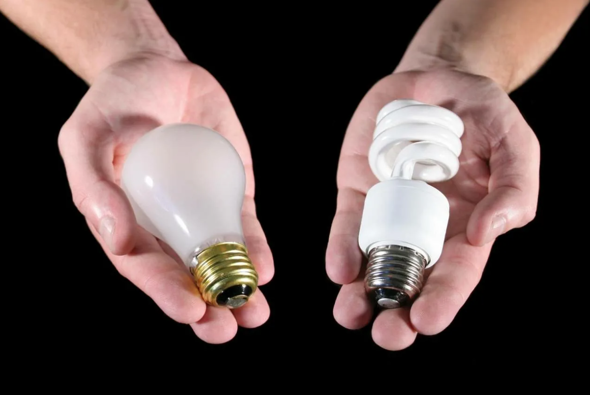 Символ энергосбережения. Энергосберегающие лампы. Энергосбережение лампочки. Экономные лампочки. Лампы накаливания и люминесцентные лампы.