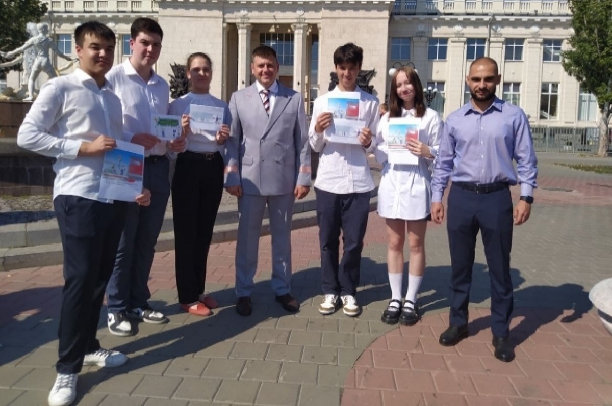    В Волгограде школьникам напомнили о безопасности вблизи железной дороги