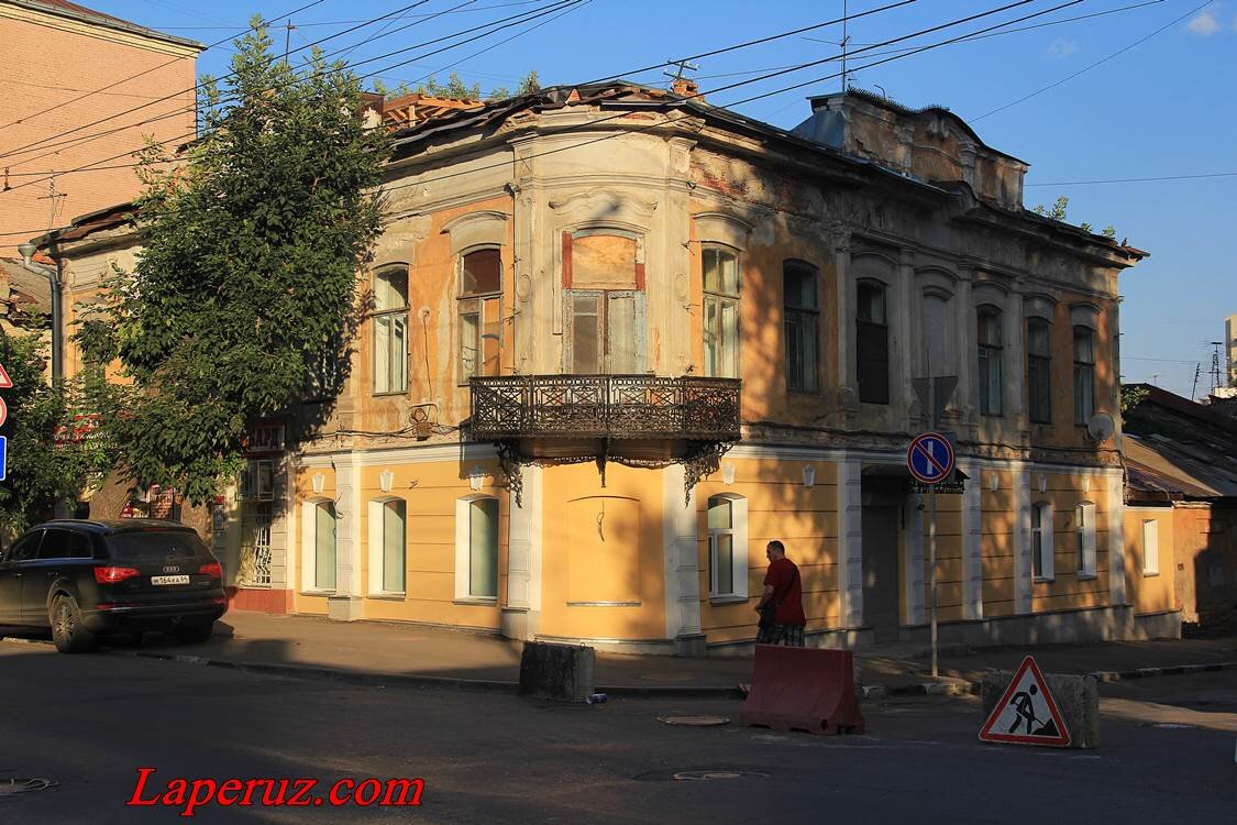 Улица первомайская саратов. Дом Пасхаловой Саратов. Улица Чернышевского Саратов. Улица Чернышевского (Саратов) Саратов. Особняк Петрова Саратов.