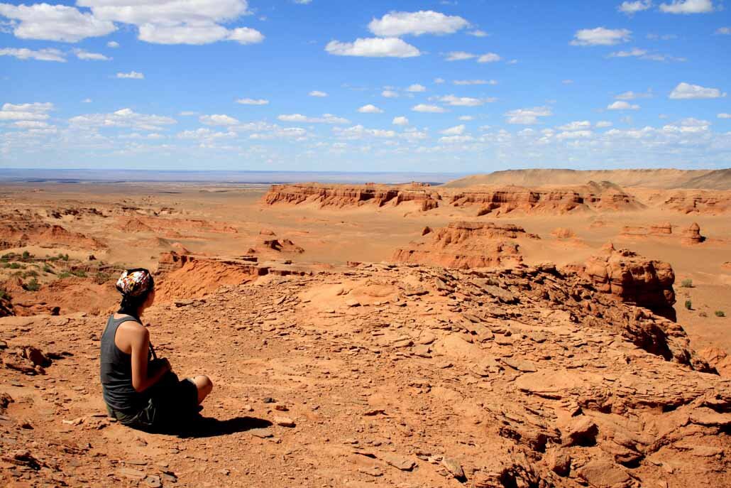 Gobi desert collective magara. Пустыня Гоби тайны. Гашунская Гоби. Пустыня Гоби Монголия. Пустыни Гоби в Азии.