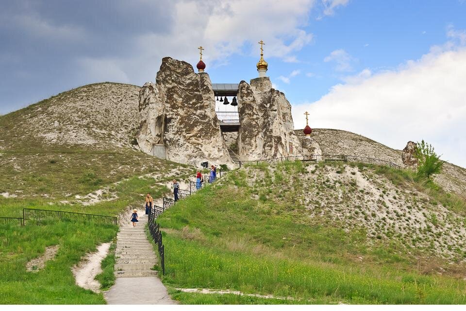 Дорога к монастырю
