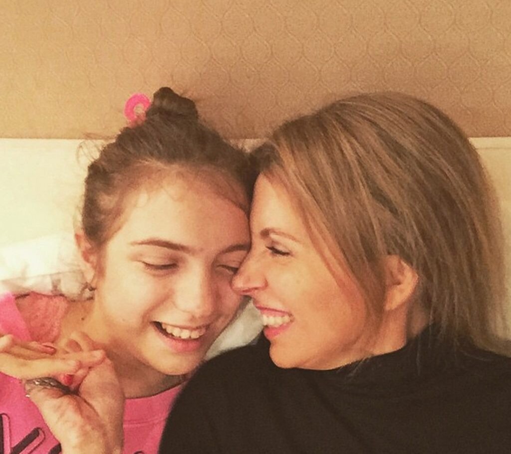 Светлана Бондарчук с дочкой 