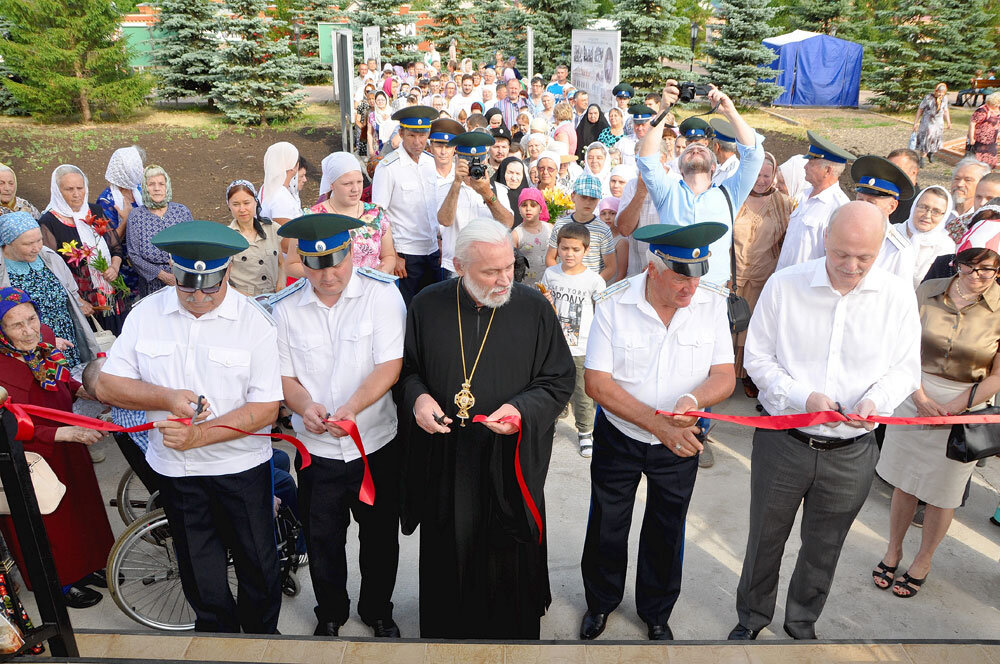 Открытие храма. Фото духовного вестника Саракташского благочиния 