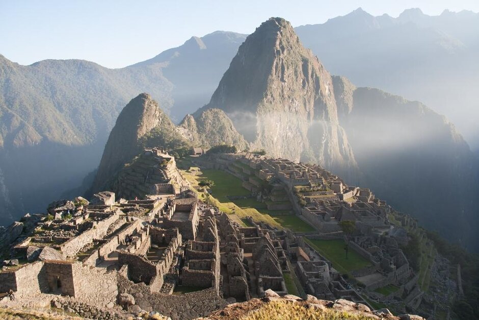 Изображение взято с сайта https://www.explorebyyourself.com/peru/dostoprimechatelnosti/machu_picchu/