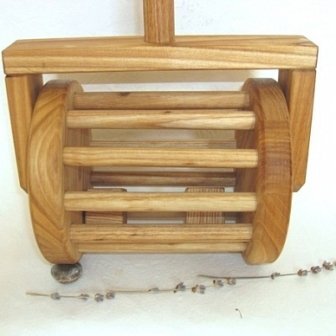 Игрушки ручной работы из древесины