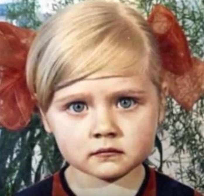 Певица Натали, 1977