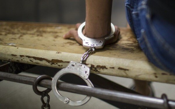   Сообщение об исчезновении 24-летней жительницы Ялты поступило в полицию от ее сестры, с которой та перестала выходить на связь с 6 августа. Телефон девушки также молчал. Полицейские немедленно приступили к розыску.