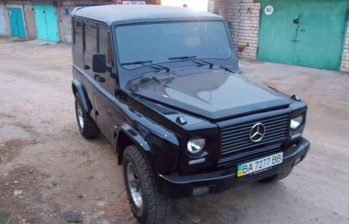 

Не стоит верить своим глазам: это вовсе не «гелик», а наш УАЗ. | Фото: autocentre.ua.
