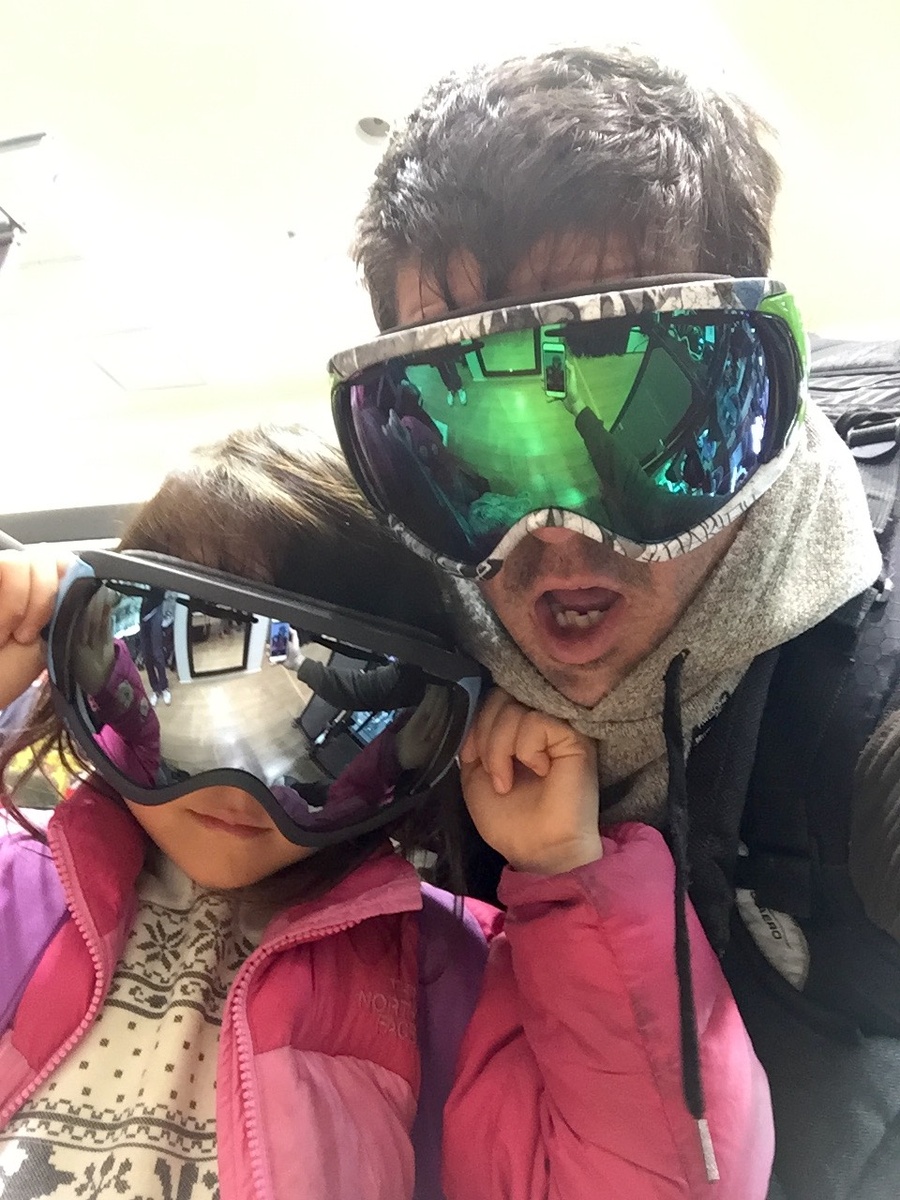 Рэнди и его дочь.